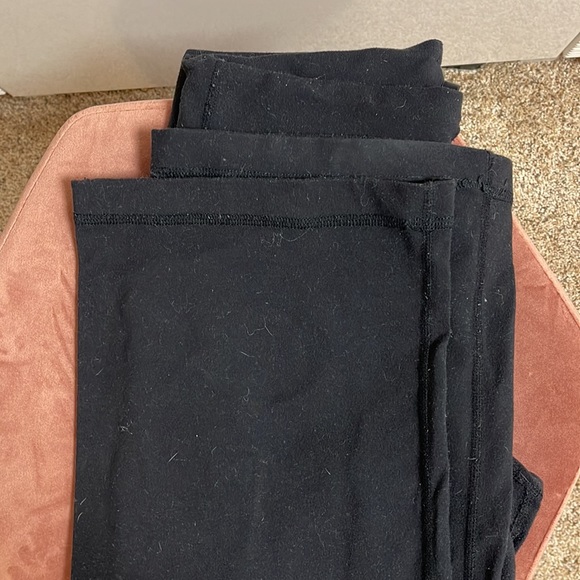 COPY - Lululemon straight leg pants (Old Lulu) - Picture 4 of 4